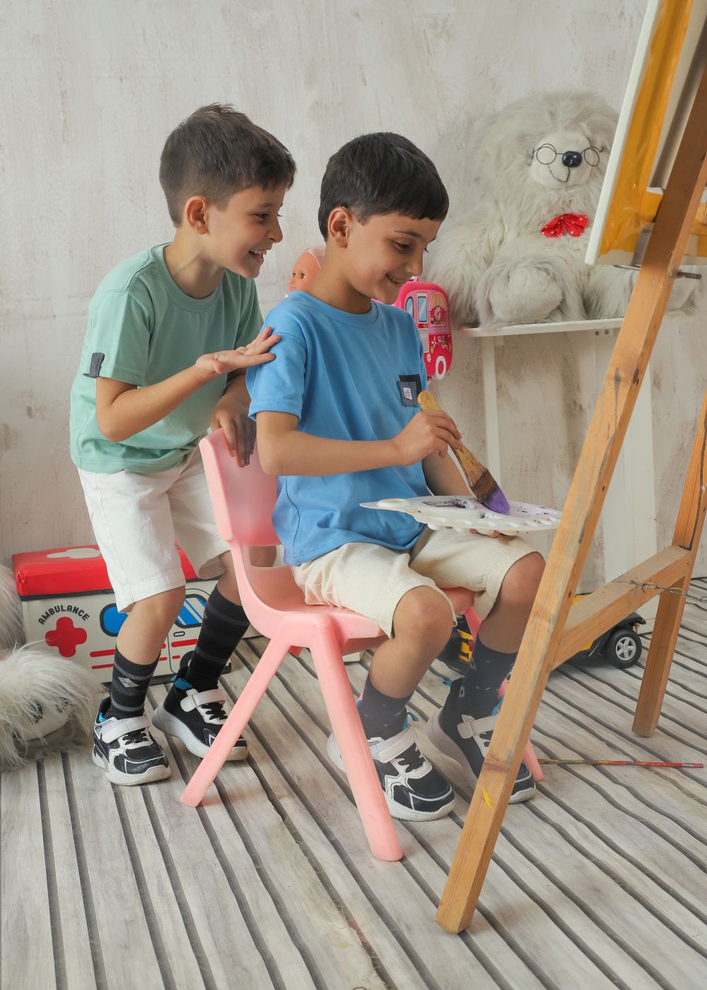 Boys' regular fit light blue crew neck T-shirt with short sleeves