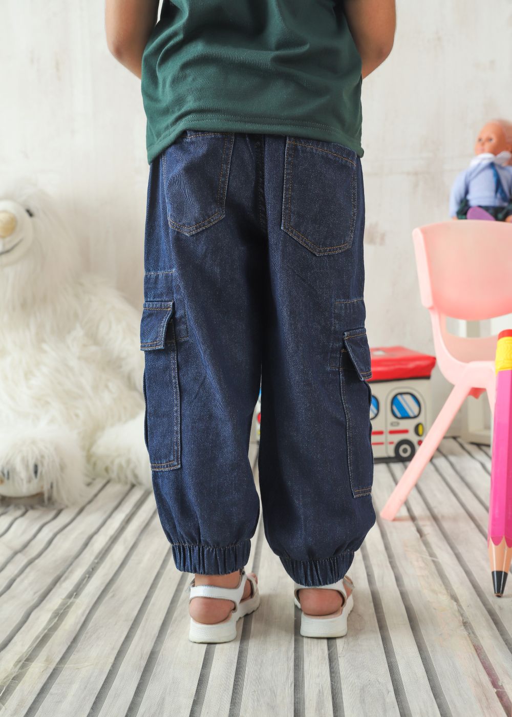 Girl's Cargo Jeans in Dark Blue