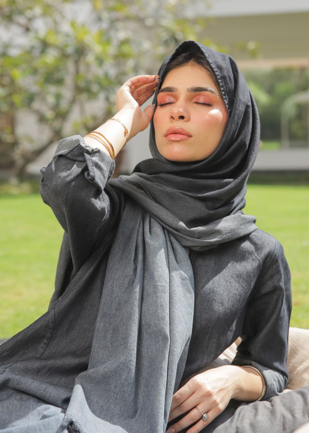Women's Stole in Charcoal Grey