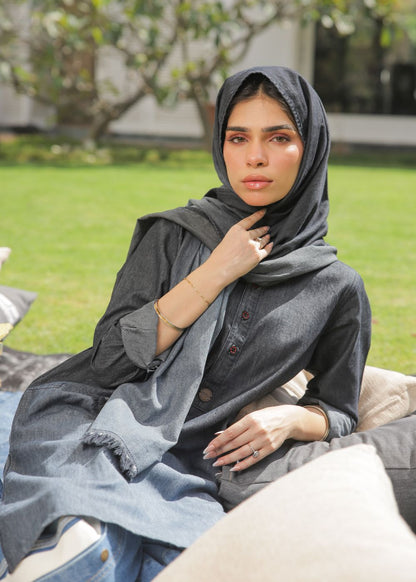 Women's Stole in Charcoal Grey
