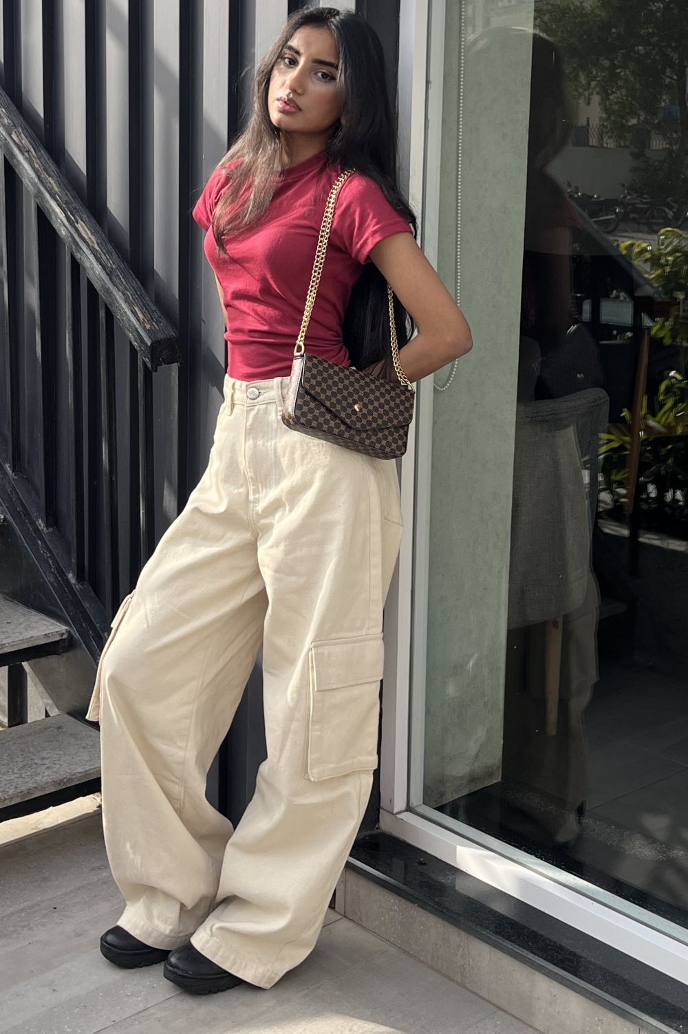 Women's Skater Cargo Jeans in Beige | Women's Denim Utility Cargo Jeans Equipped with 2 Pockets
