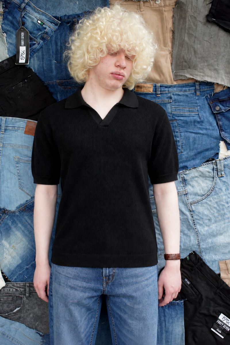 Men's Short-sleeve Knitted Polo Shirt in Black by 1947 Cothing