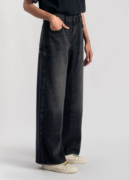 Women's Skater Jeans in Black With Carpenter details