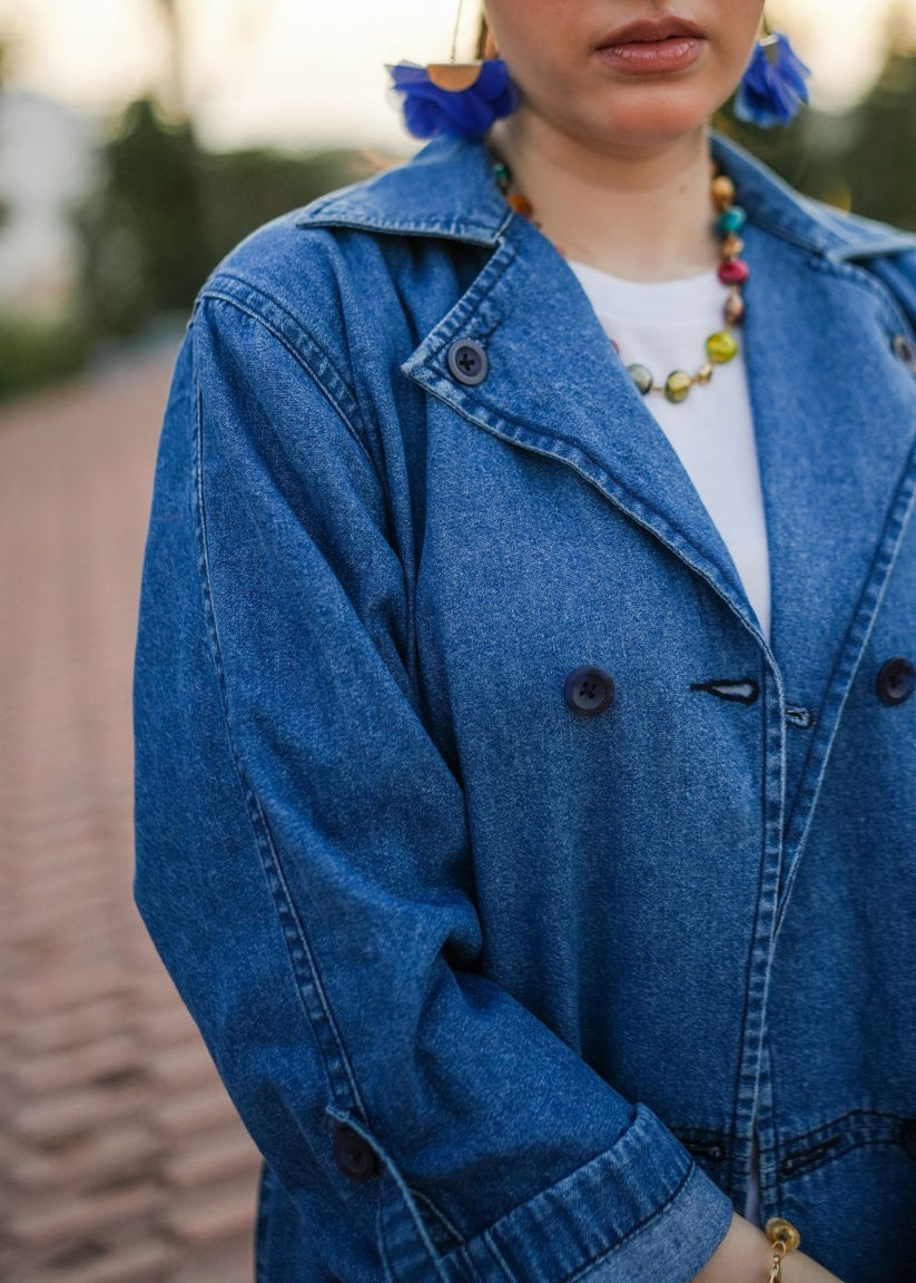 Women's Lapel Long Coat in Blue Crafted from High Quality Denim