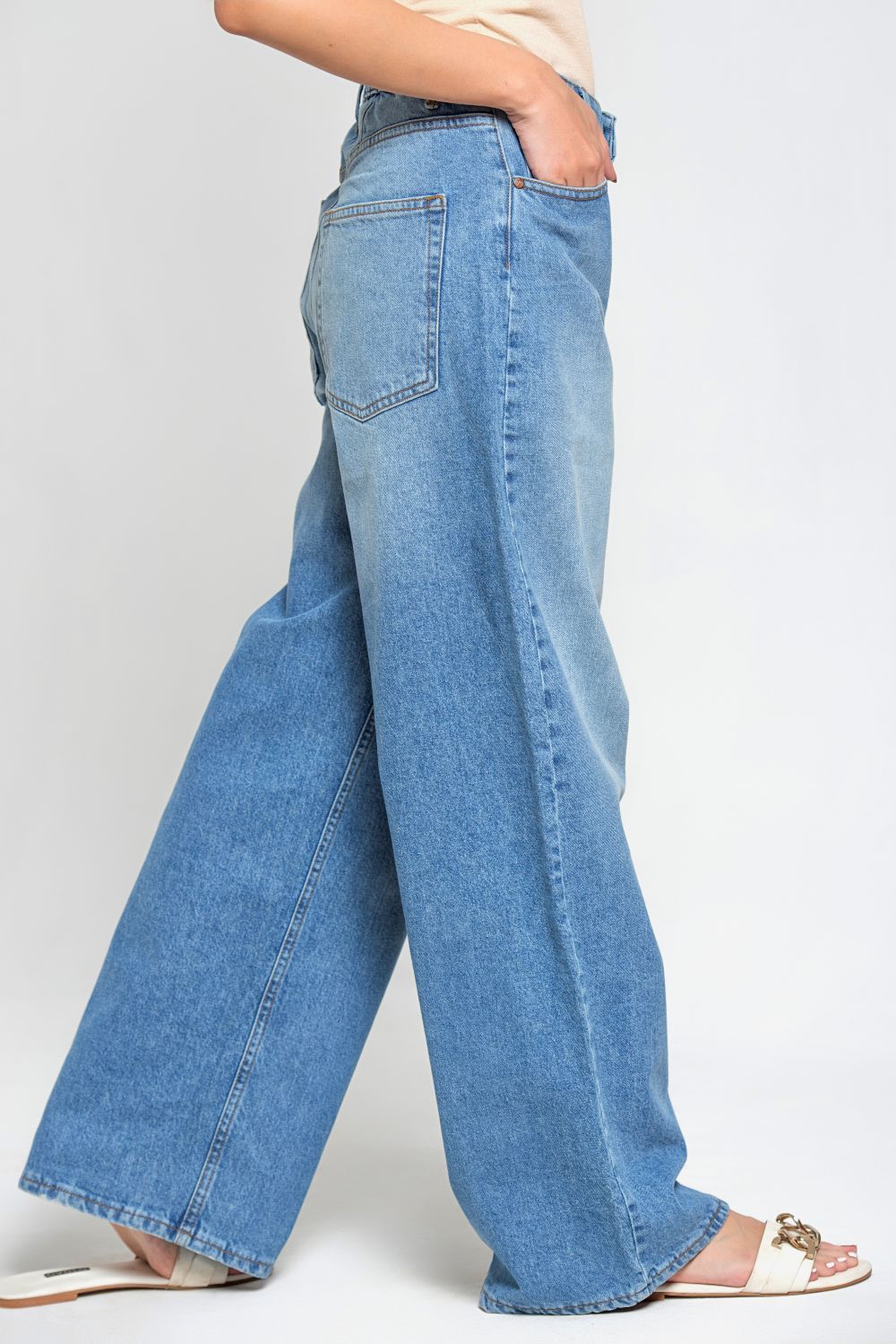 Women's Skater Jeans in Blue with a Denim Washed Finish