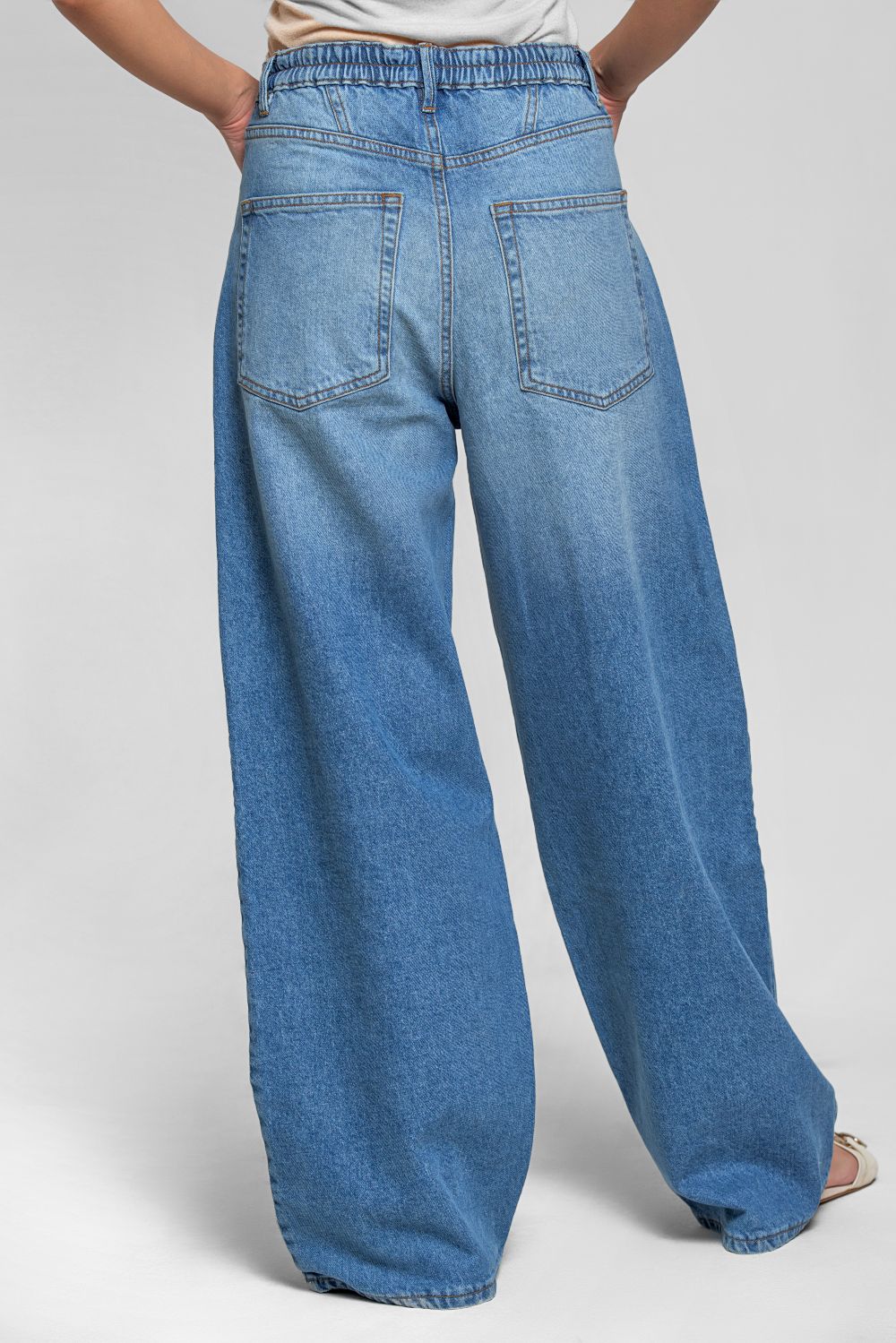 Women's Skater Jeans in Blue with a Denim Washed Finish