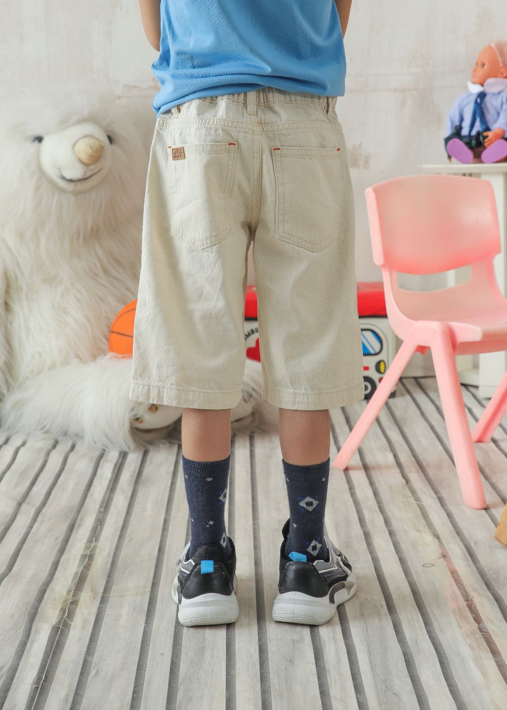 Boys' regular fit beige denim shorts with classic five-pocket design