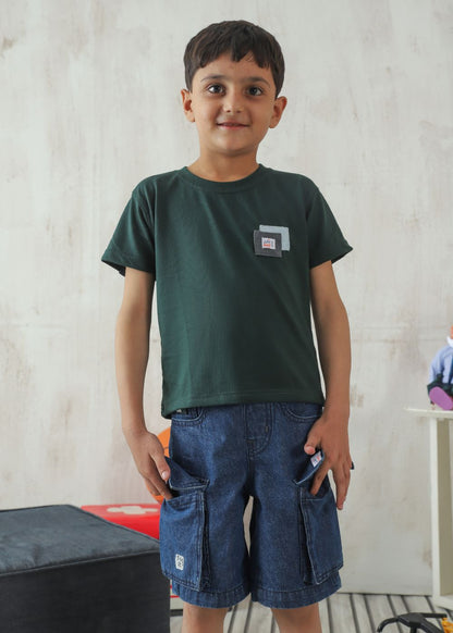 Boys' regular fit dark blue cargo shorts with utility pockets