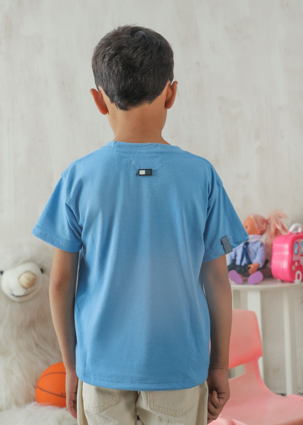 Boys' regular fit light blue crew neck T-shirt with short sleeves