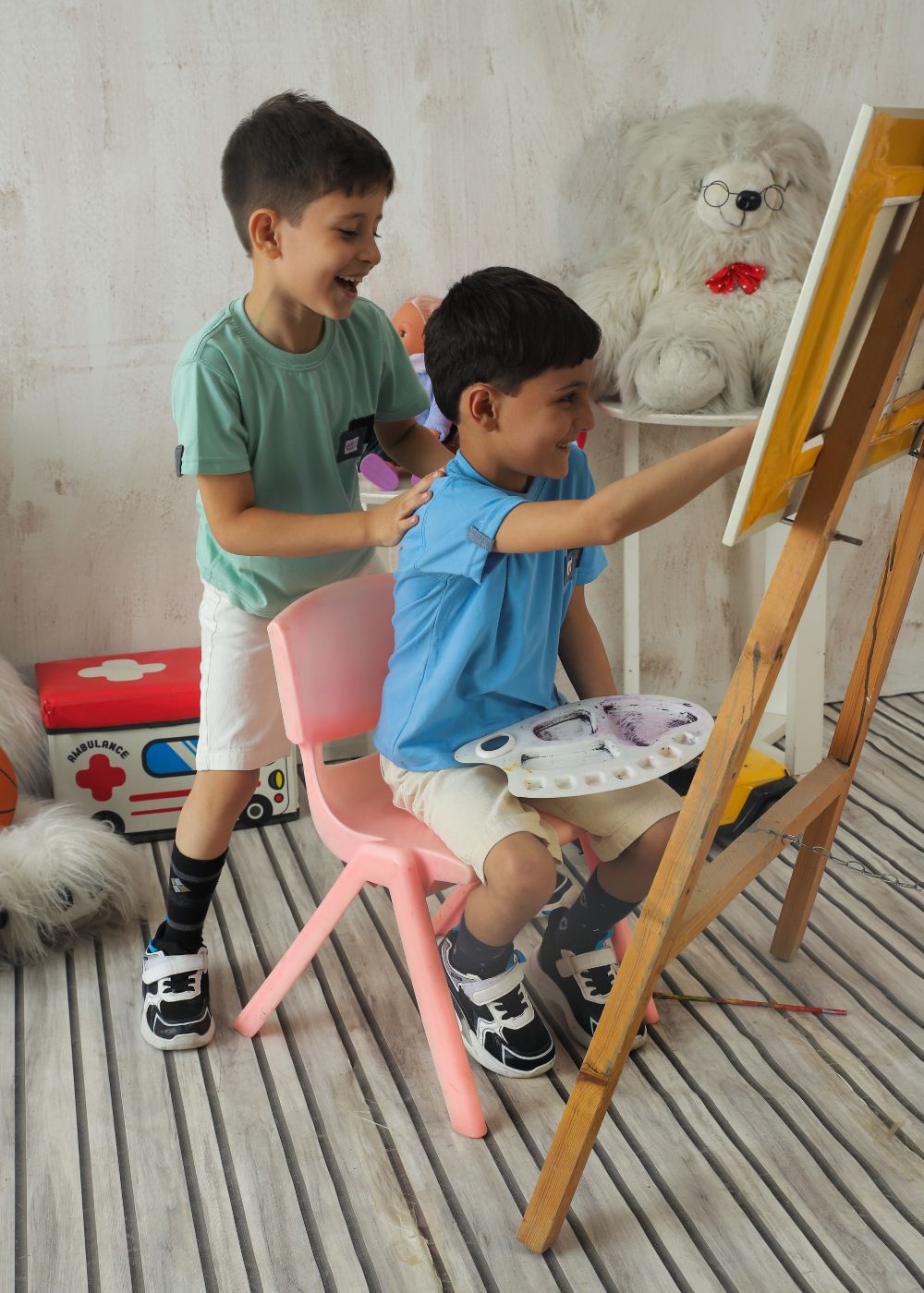 Boys' regular fit light blue crew neck T-shirt with short sleeves