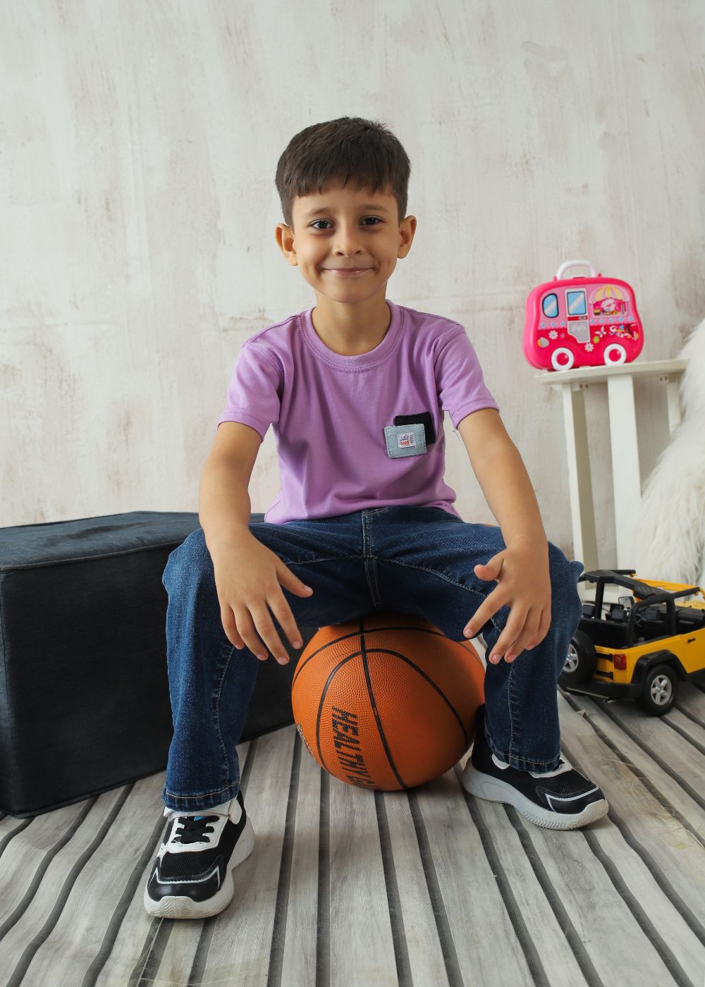 Boys' regular fit lilac crew neck T-shirt with short sleeves