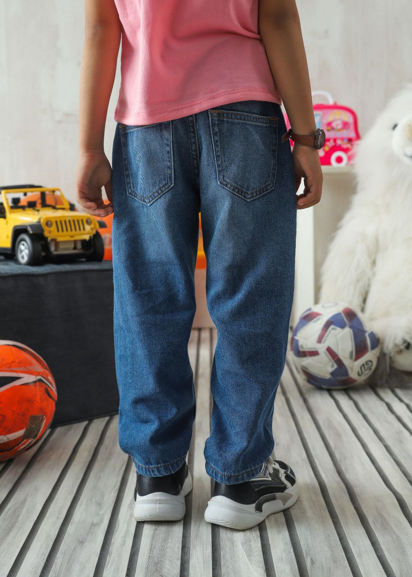 Boys' straight fit blue jeans with clean denim finish