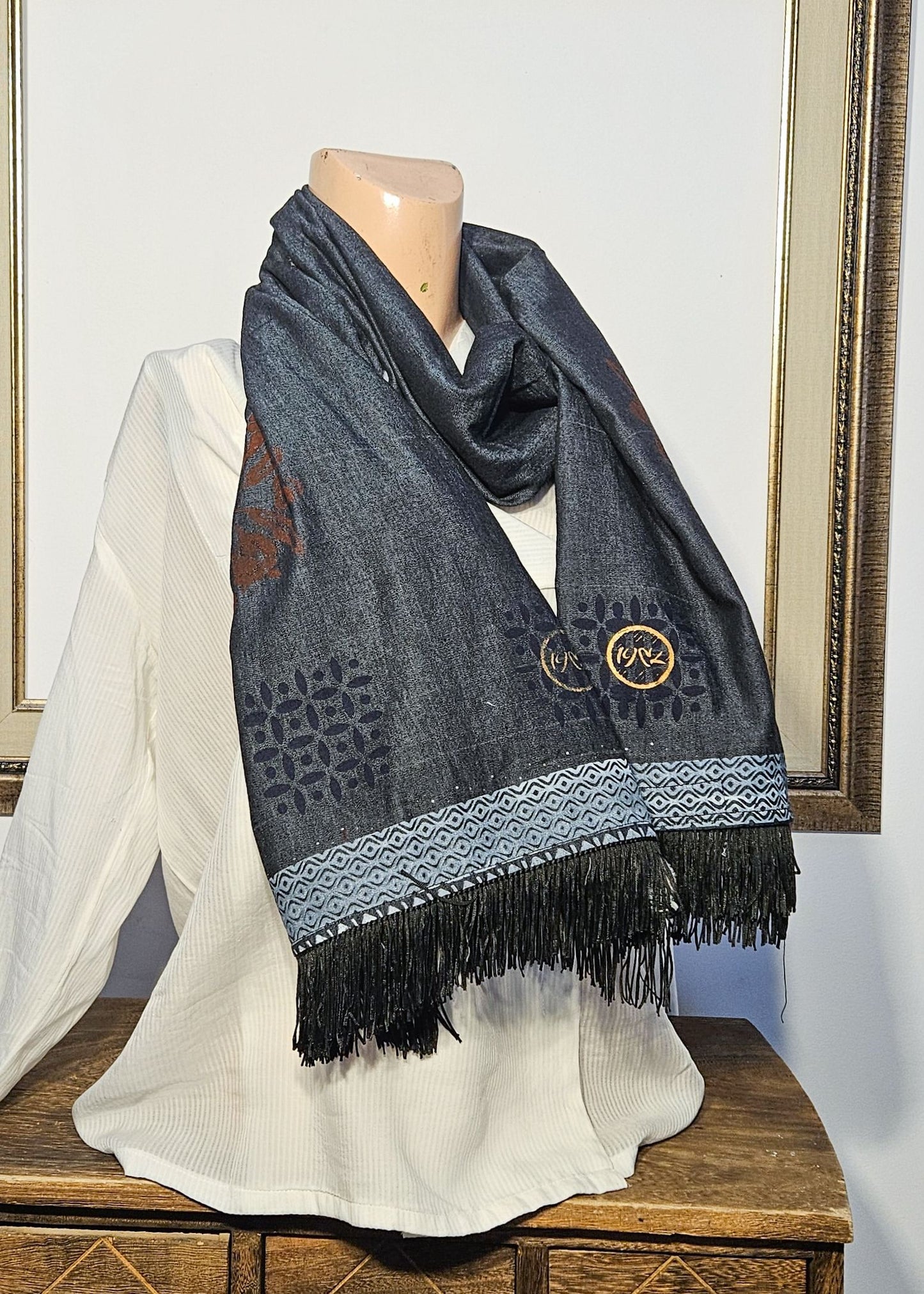 Grey Elegance Stole