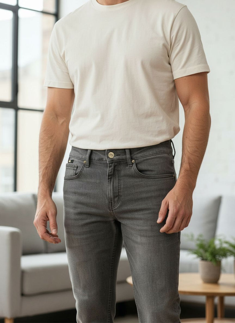 Men’s slim straight grey jeans with stretch fabric finish