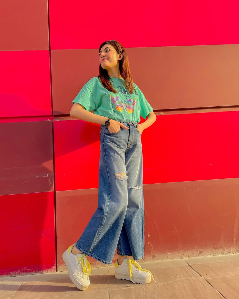 High-Waisted Women's Ripped Flare Jeans in Blue with a Straight-Style