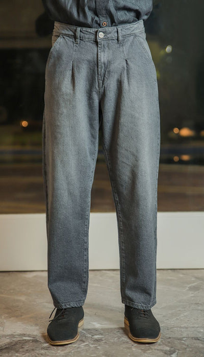 Grey pleated relaxed jeans men loose fit soft fabric tailored smart casual look