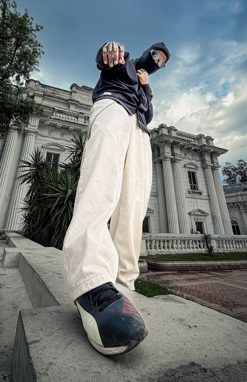 Men’s straight fit beige jeans with minimal design