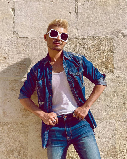 Men’s skinny fit dark blue ripped jeans with distressed knee detailing