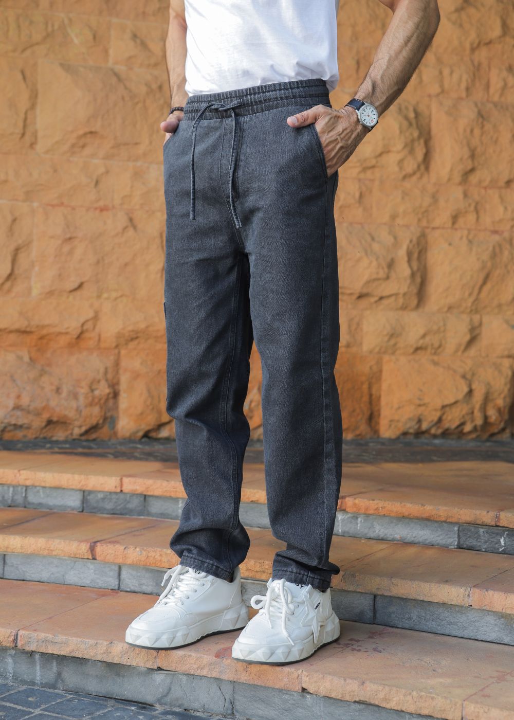 Men’s Relaxed Fit Charcoal Black Jogger Jeans with Drawstring Waist and Washed Denim Finish
