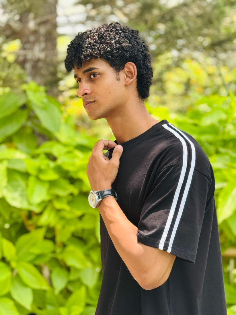 Men's regular fit black and white striped t-shirt with short sleeves