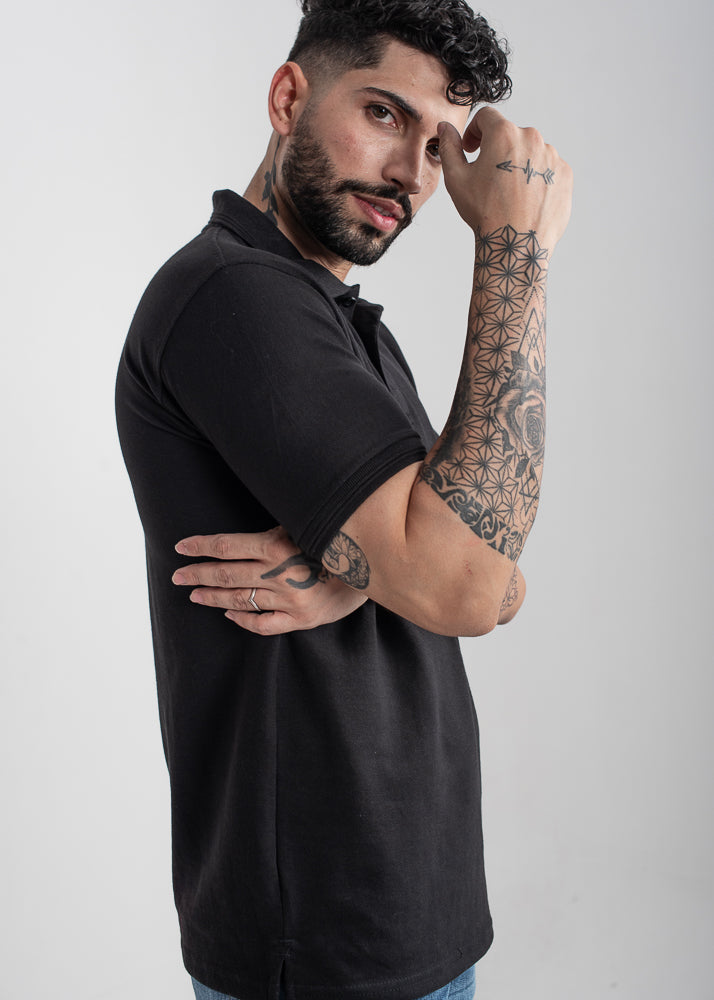 Men's regular fit black polo shirt with classic collar