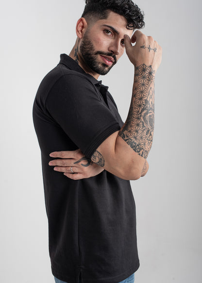 Men's regular fit black polo shirt with classic collar