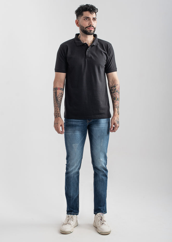 Men's regular fit black polo shirt with classic collar