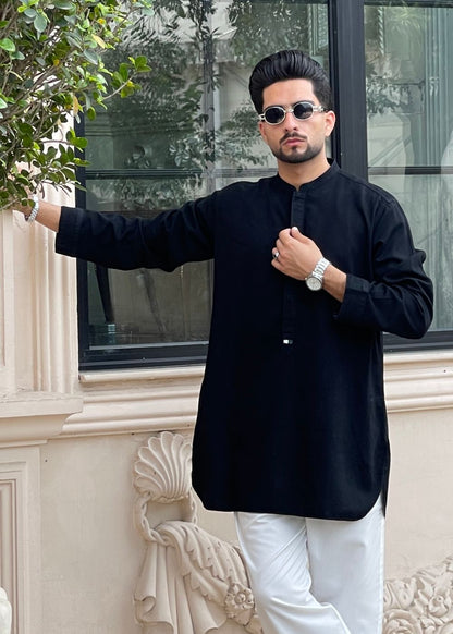 Men's regular fit black short kurta with button placket and classic long-sleeve design