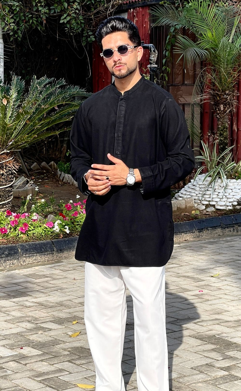 Men's regular fit black short kurta with button placket and classic long-sleeve design