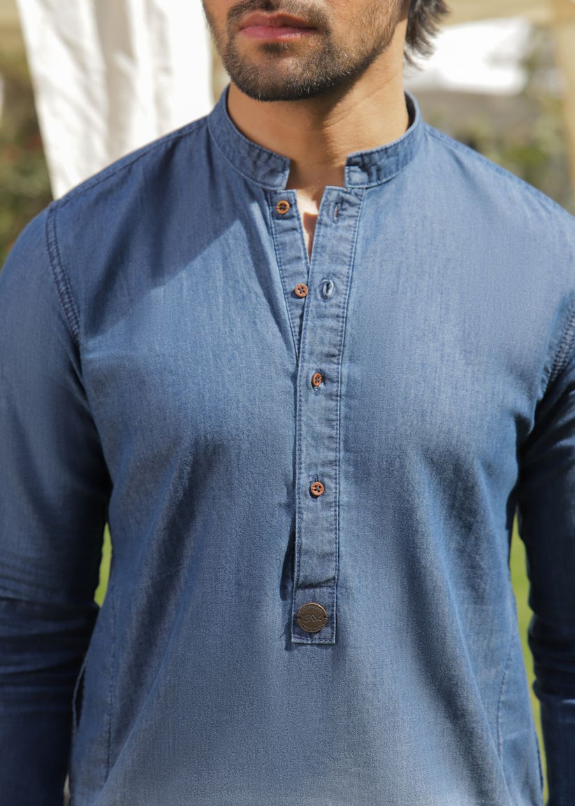 Men's regular fit blue kurta pajama with textured fabric and mandarin collar