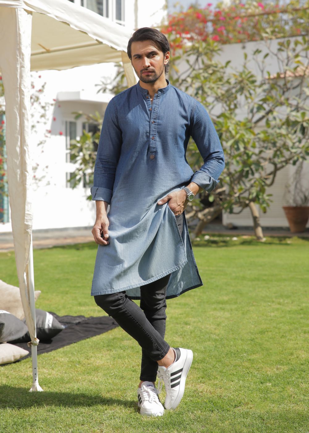 Men's regular fit blue kurta pajama with textured fabric and mandarin collar