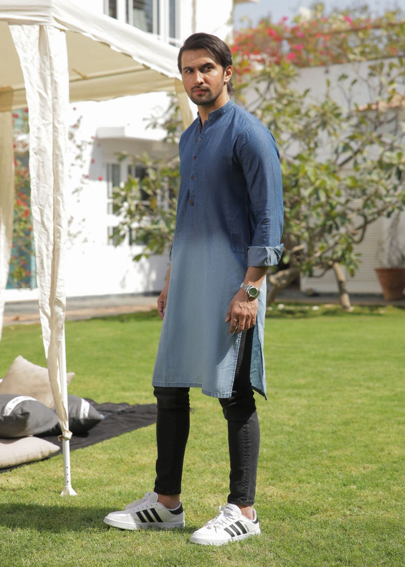 Men's regular fit blue kurta pajama with textured fabric and mandarin collar