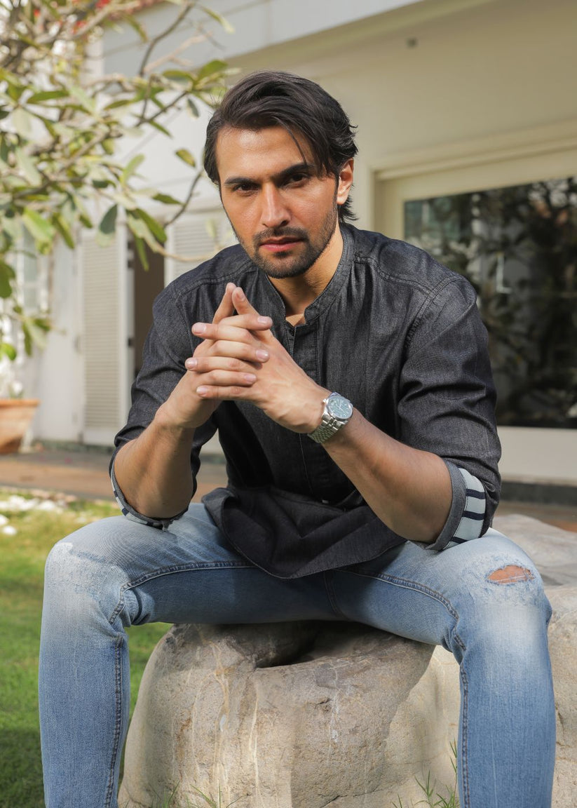 Men's regular fit charcoal short kurta with button placket and timeless design