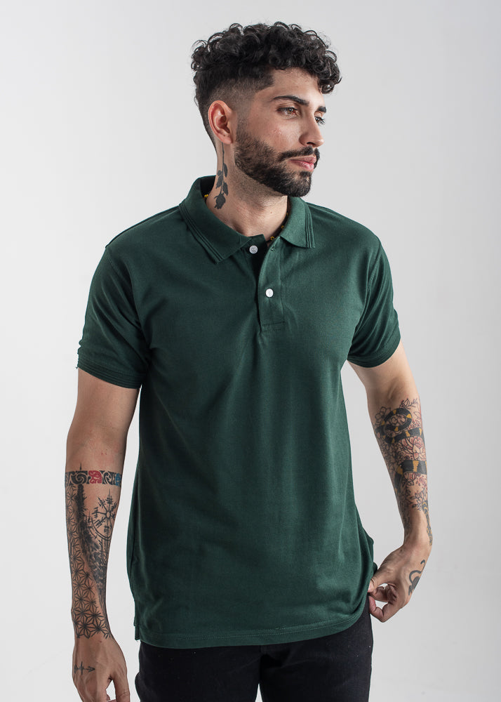 Men's regular fit dark green polo shirt with classic collar
