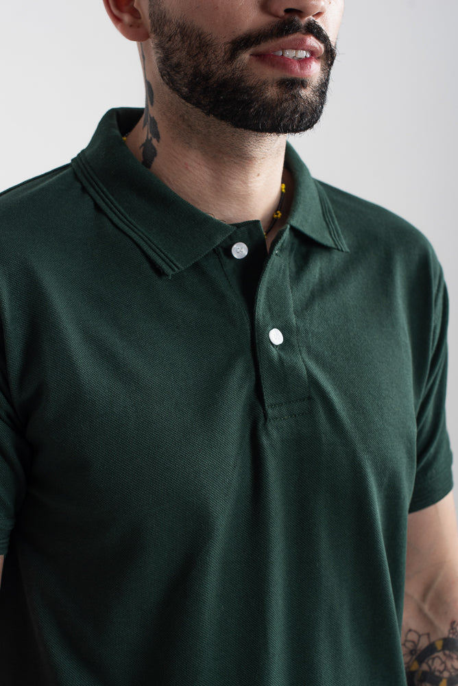 Men's regular fit dark green polo shirt with classic collar