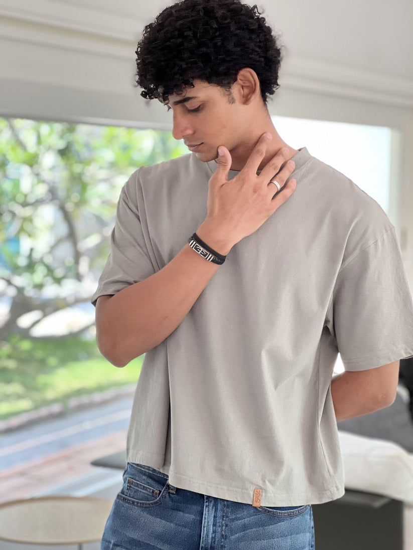 Men's regular fit grey cotton t-shirt with clean basic look