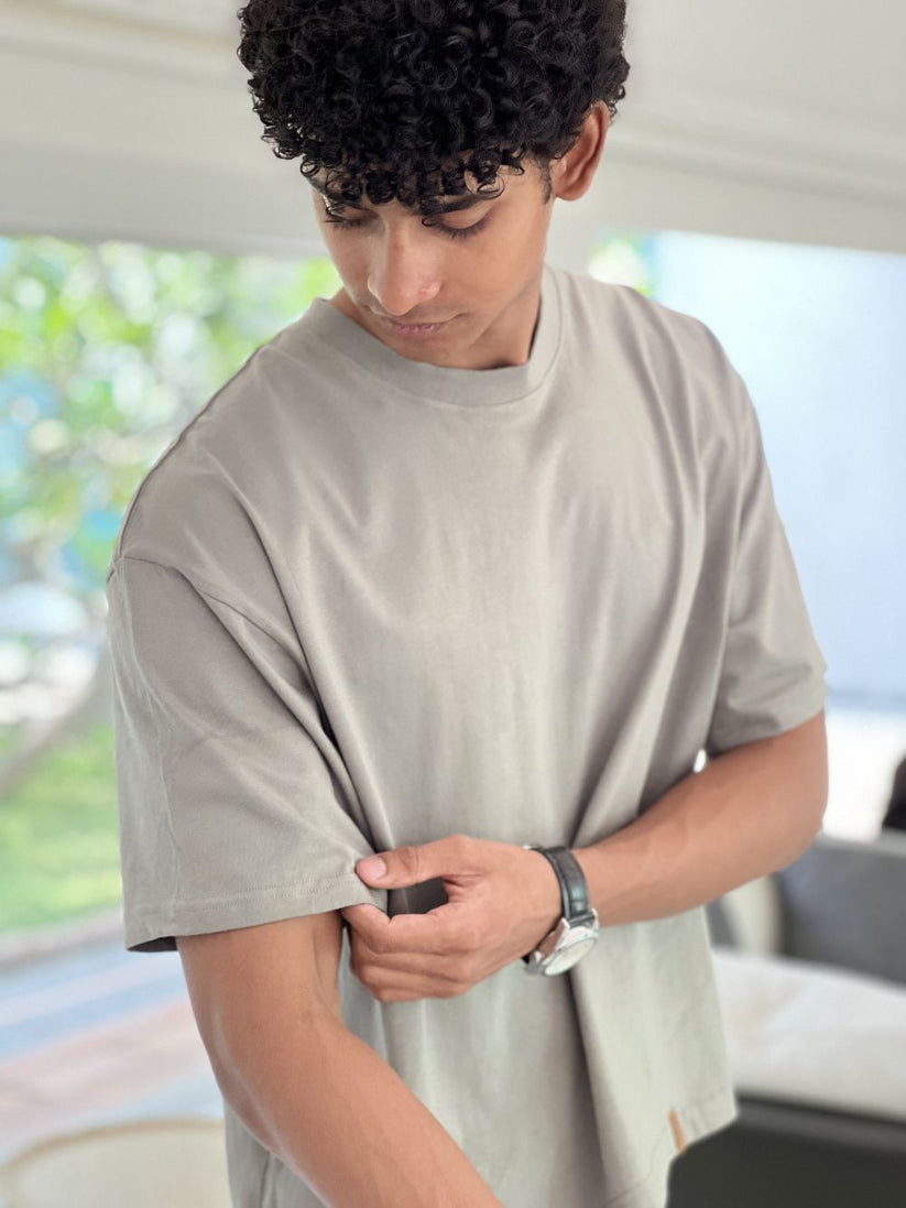 Men's regular fit grey cotton t-shirt with clean basic look