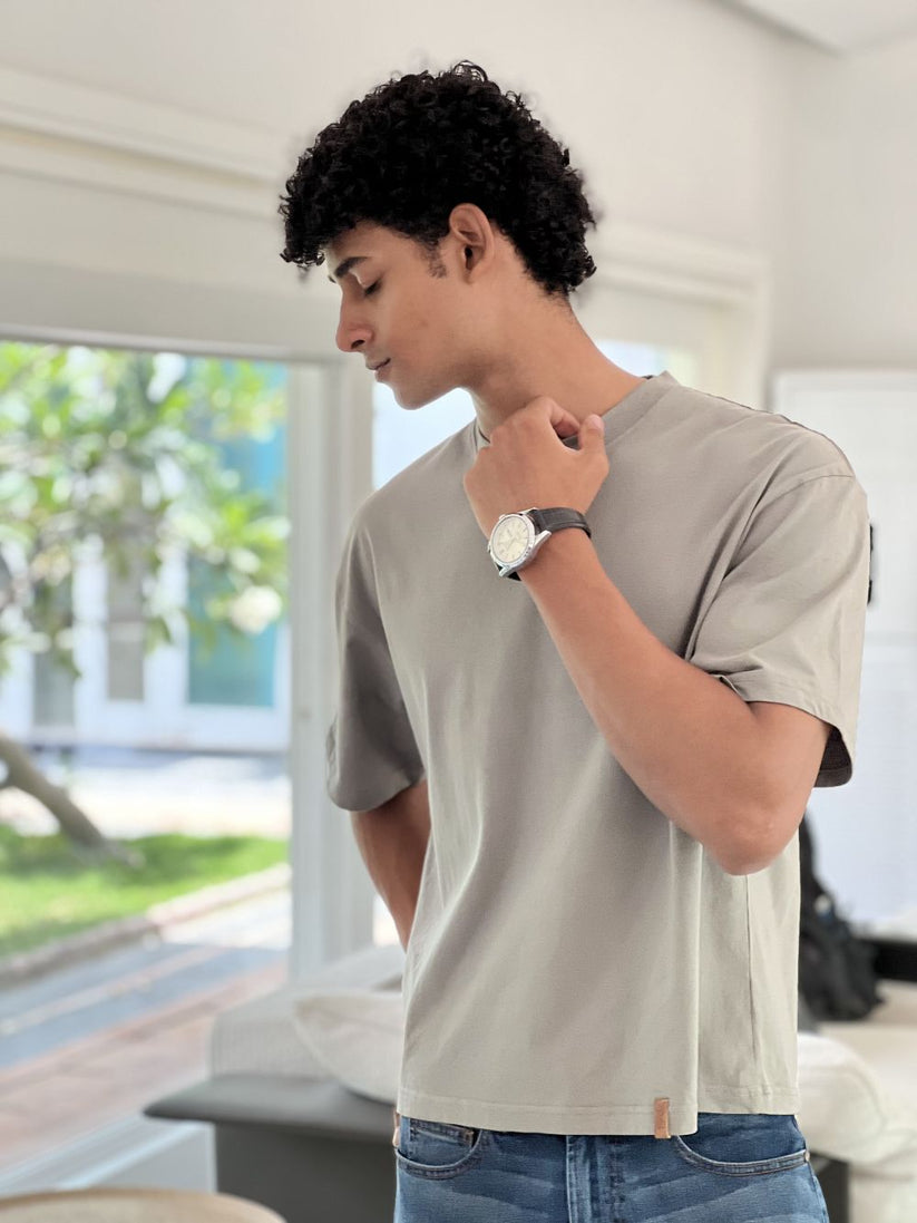 Men's regular fit grey cotton t-shirt with clean basic look