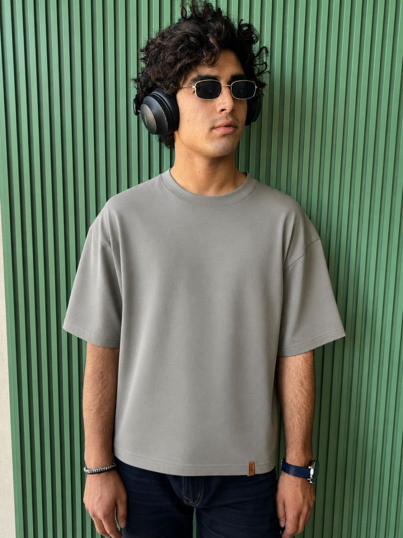 Men's regular fit grey cotton t-shirt with clean basic look