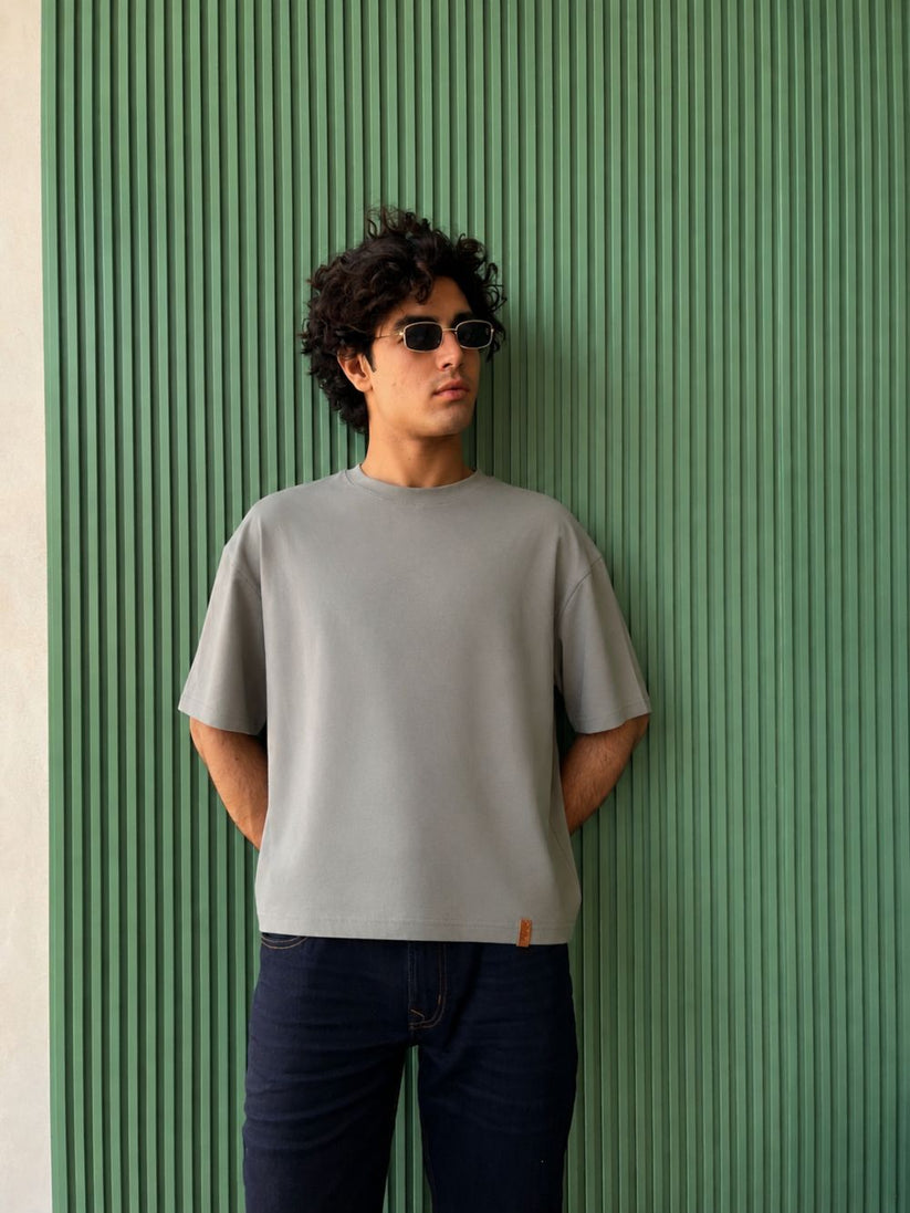 Men's regular fit grey cotton t-shirt with clean basic look