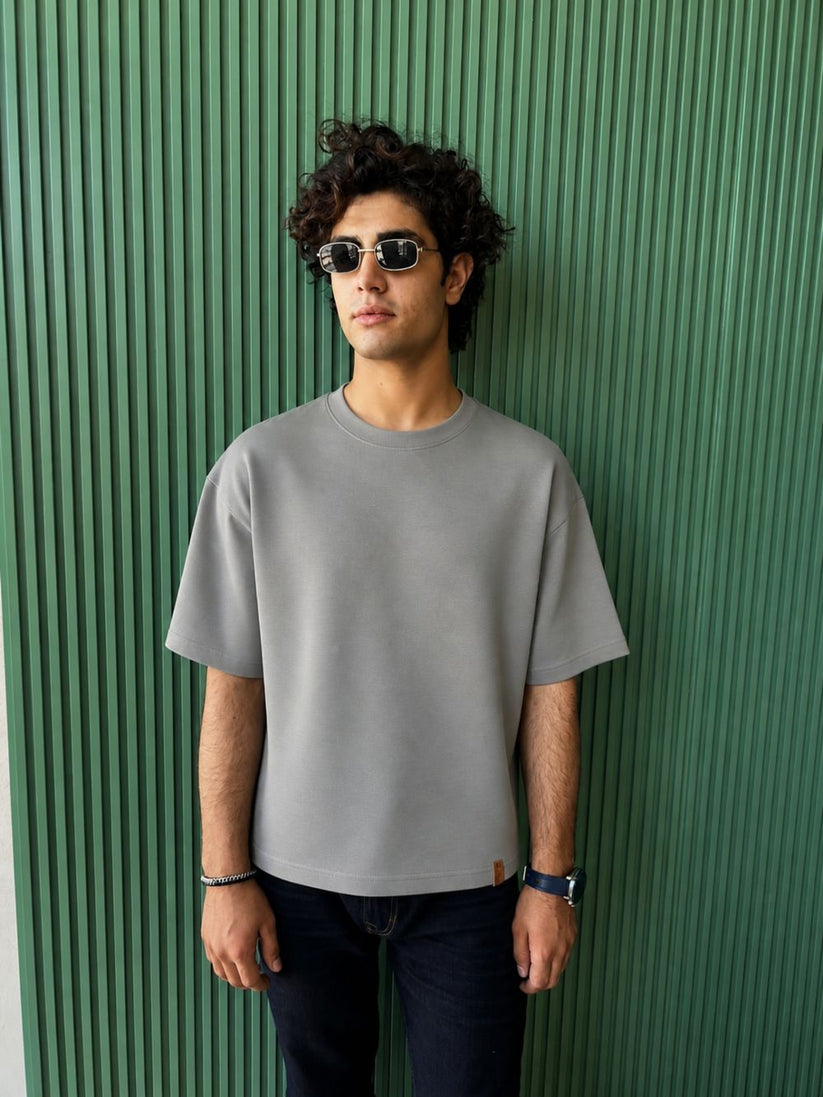 Men's regular fit grey cotton t-shirt with clean basic look