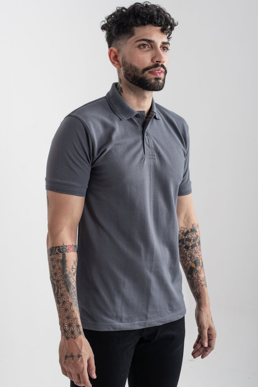 Men's regular fit grey polo shirt with classic collar