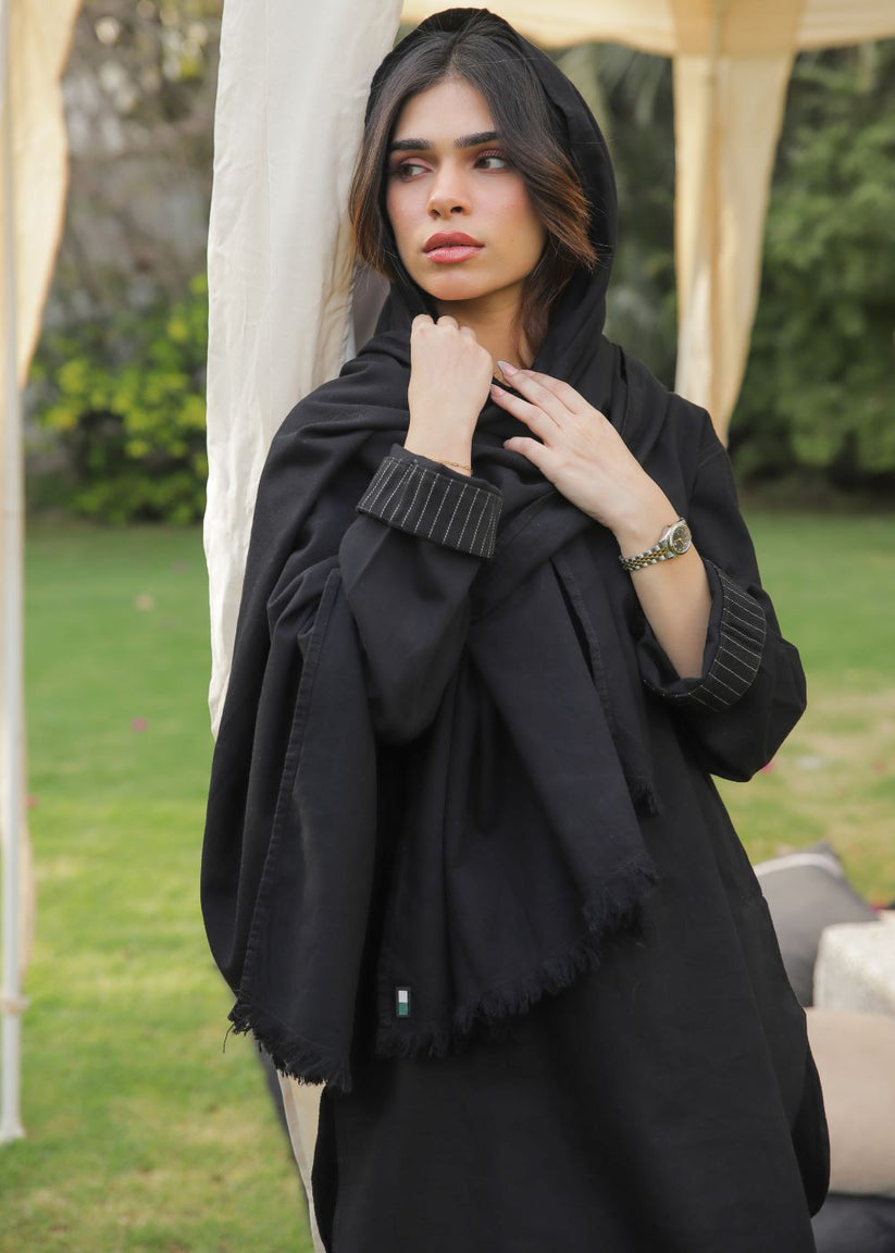 Women's Stole in Black