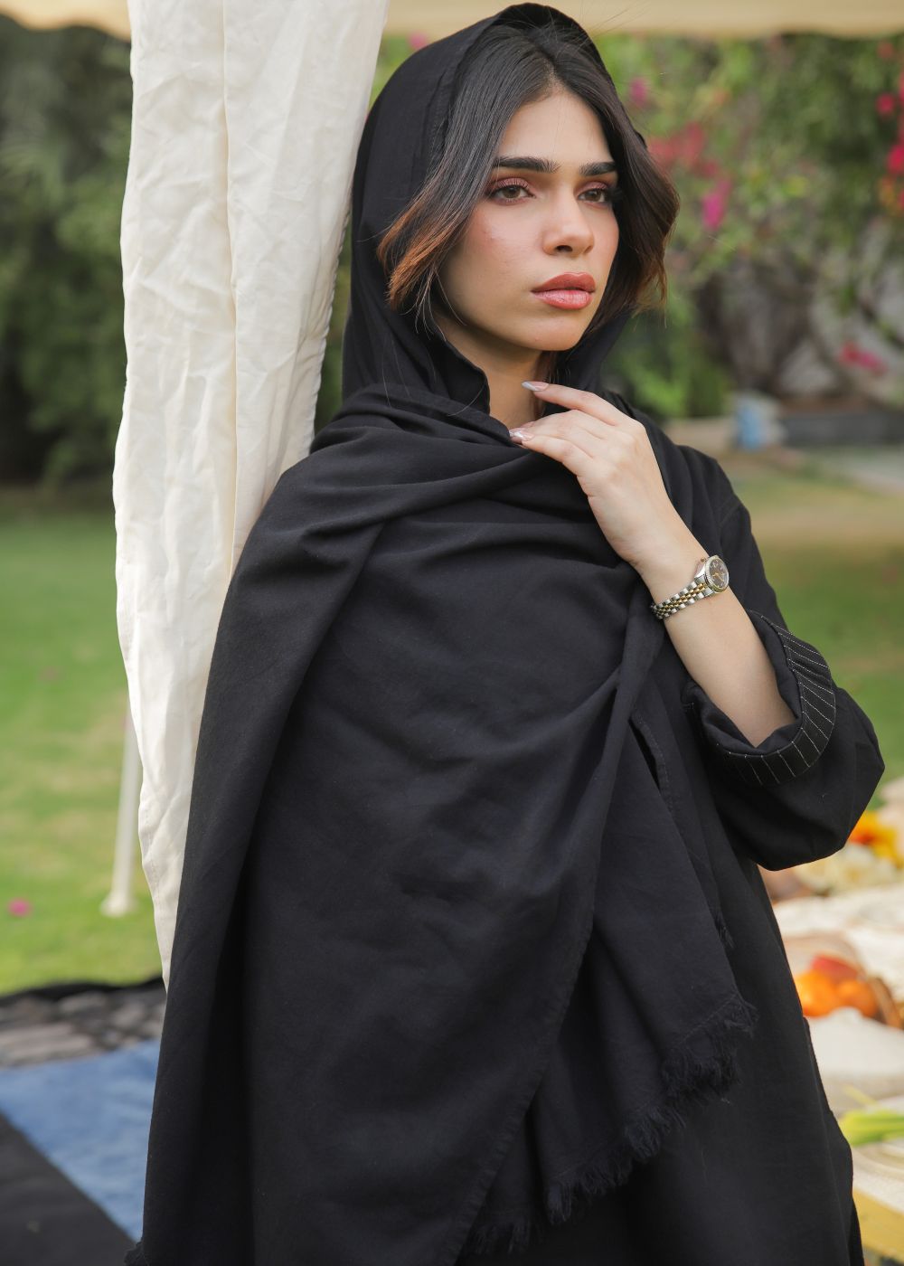 Women's Stole in Black