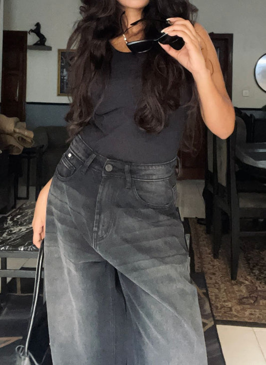 Women's Baggy Barrel Fit Jeans in Black