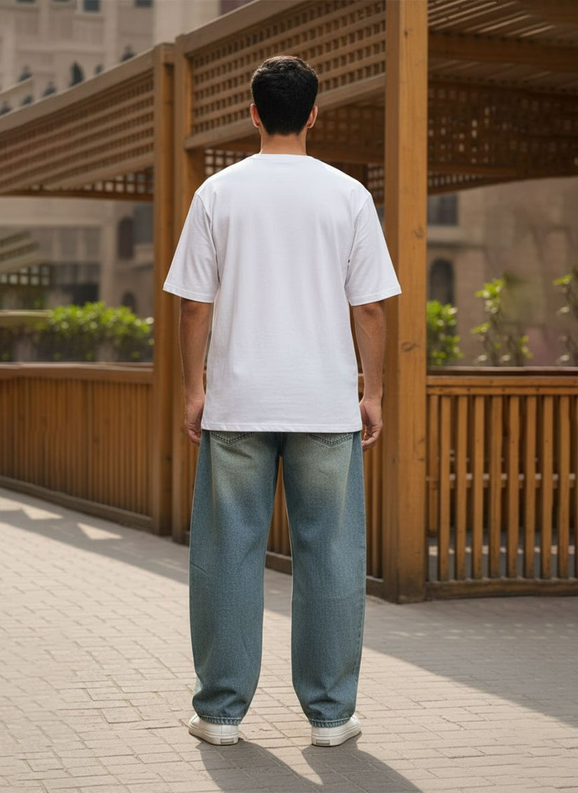 Men’s relaxed fit blue jeans with faded wash effect