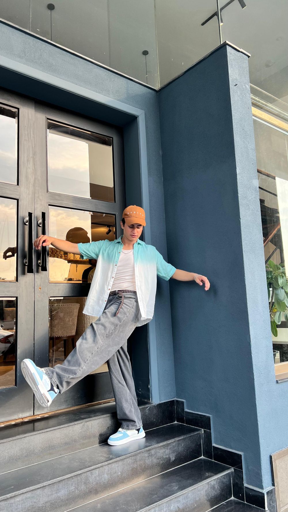 Sea Breeze Teal & Rogue Grey Look