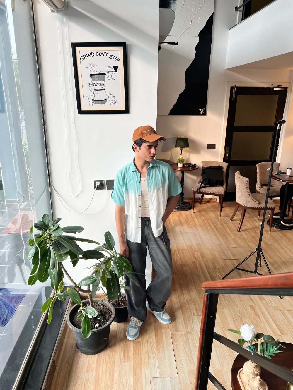 Men’s relaxed fit charcoal grey wide leg jeans with minimal detailing