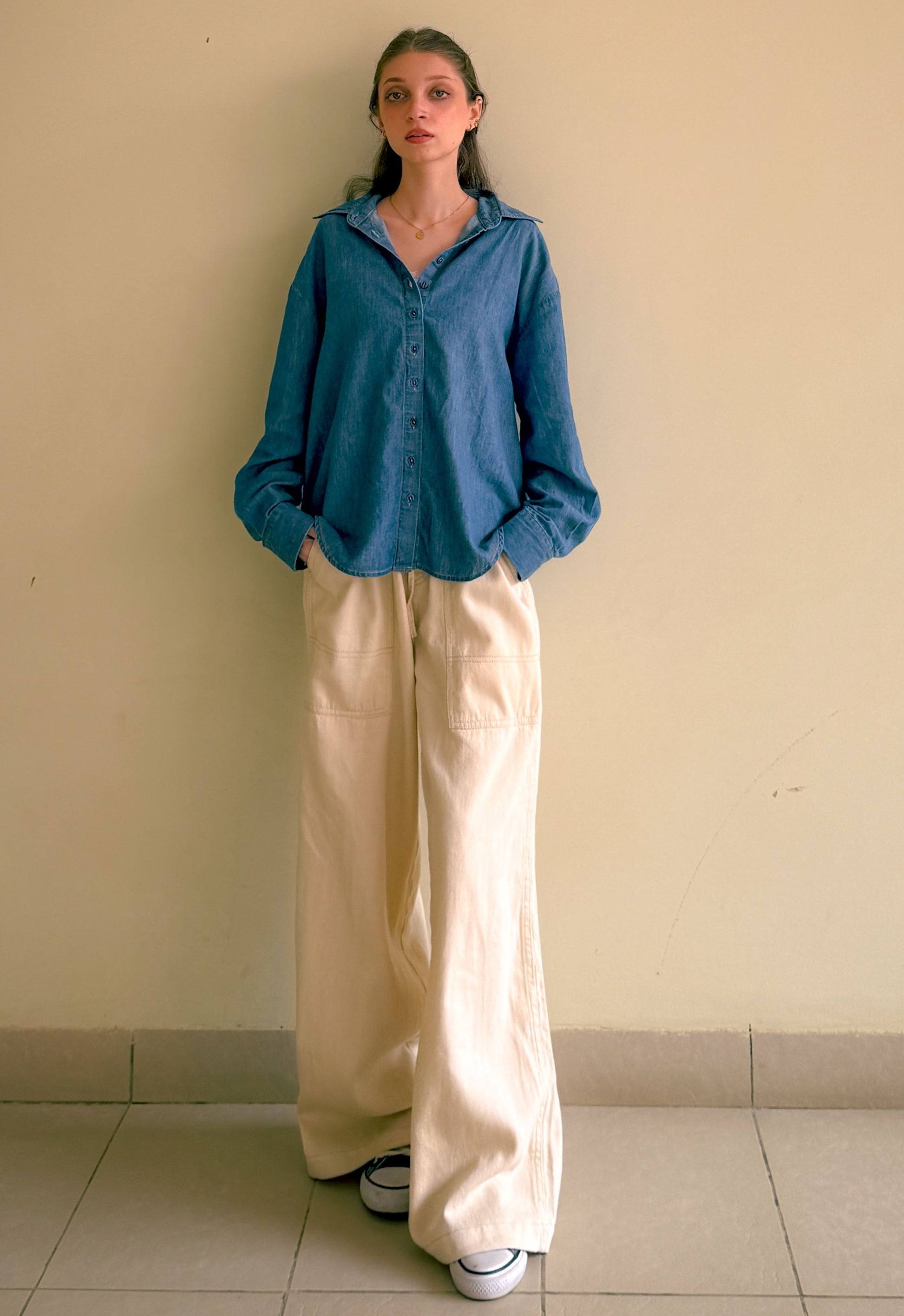 Women's Urban Relaxed Fit Jeans in Beige with Drawstrings