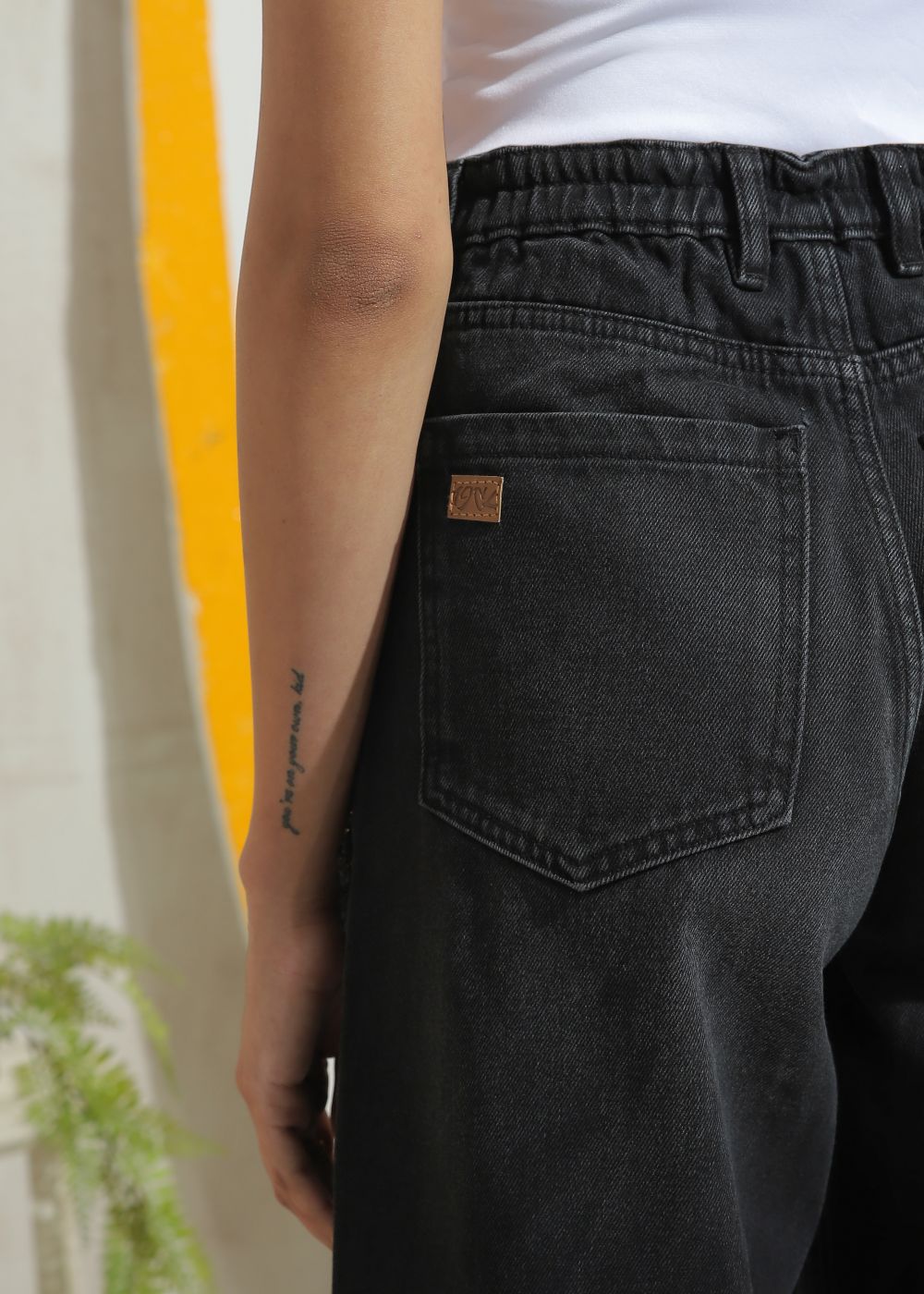 Women's Skater Jeans in Black with Ruffles